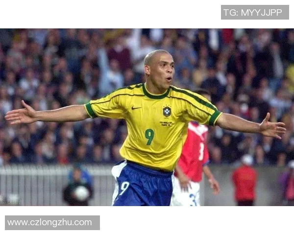 足球历史十大传奇球星盘点 揭示全球足坛最伟大的球员荣耀